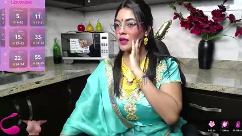 Laskhmirani online show from 02/26/25, 06:21