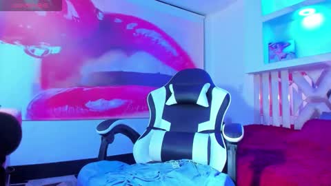 Lala clark online show from 09/26/25, 12:53