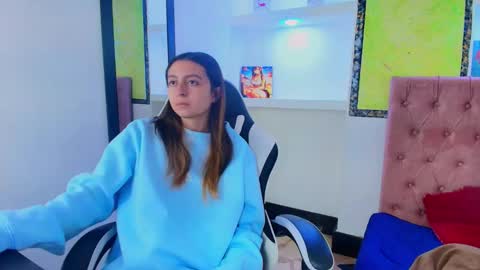 Lala clark online show from 11/18/25, 11:36