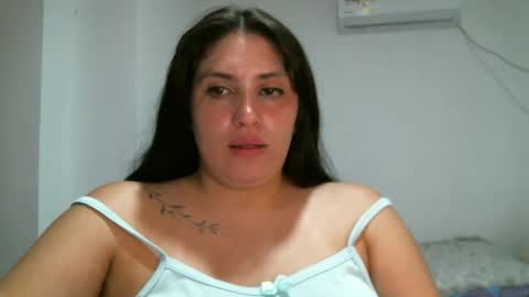 Snapshot of lala_gomez01 chatting on 01/08/25, 04:44 laura gomez online show from 01/08/25, 04:44