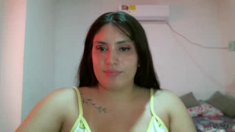 Snapshot of lala_gomez01 chatting on 01/16/25, 08:57 laura gomez online show from 01/16/25, 08:57