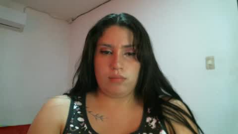 Snapshot of lala_gomez01 chatting on 02/14/25, 05:57 laura gomez online show from 02/14/25, 05:57