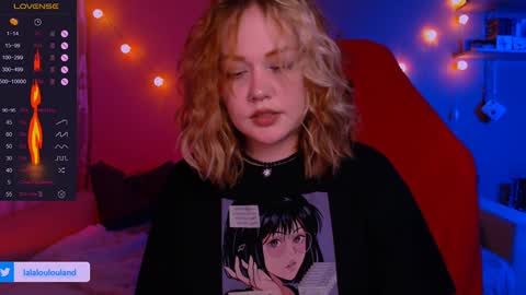 Snapshot of lala_loulou chatting on 12/21/24, 09:25 Nicky online show from 12/21/24, 09:25