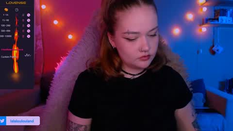 Snapshot of lala_loulou chatting on 01/01/25, 09:41 Nicky online show from 01/01/25, 09:41