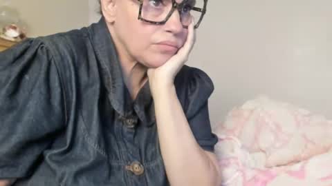 Naomi Rose online show from 11/23/25, 03:28