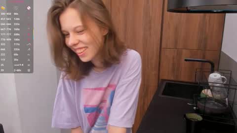 Julia online show from 03/27/26, 08:19