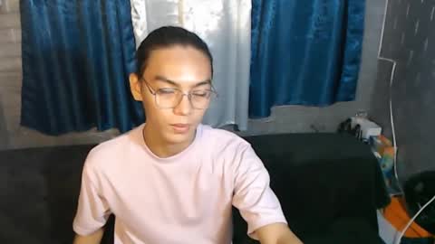 lalakinghugecock_2 online show from 12/30/24, 03:46