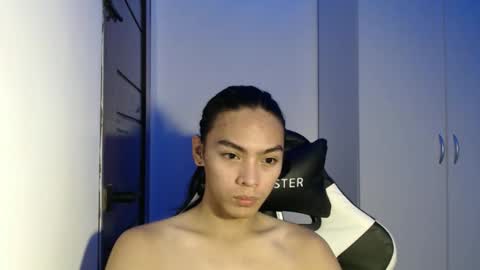 lalakinghugecock_2 online show from 09/09/25, 10:15