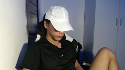 lalakinghugecock_2 online show from 09/11/25, 03:34