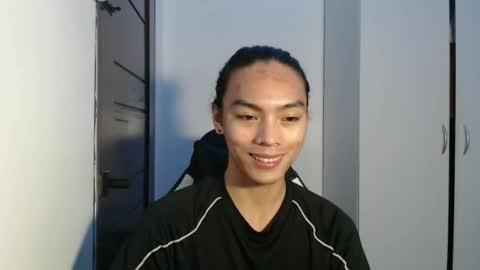 lalakinghugecock_2 online show from 11/17/25, 07:52