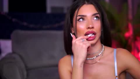 Lala online show from 01/09/26, 07:59