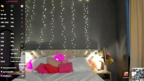 Snapshot of lallycute chatting on 05/18/26, 04:07 Lali online show from 05/18/26, 04:07
