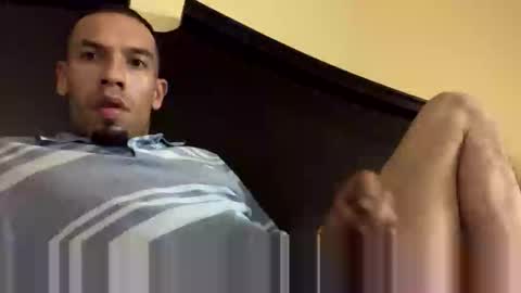 lalo112233vaz online show from 05/12/26, 02:03