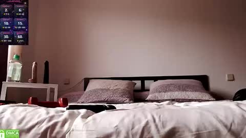 Lola online show from 04/12/26, 02:44