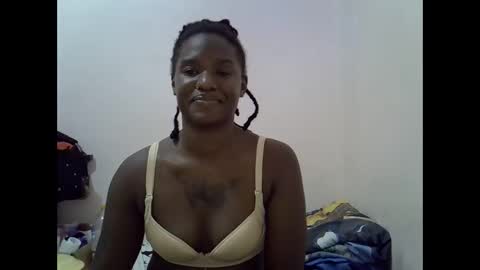 Snapshot of lamensha chatting on 10/03/25, 09:01 lamensha online show from 10/03/25, 09:01