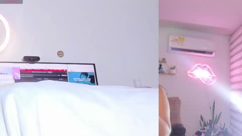 Lana online show from 06/05/26, 09:04