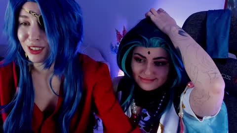 just call me Lana  and her security online show from 12/08/24, 02:52