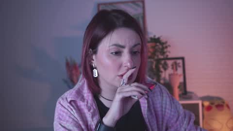 just call me Lana  and her security online show from 12/21/24, 05:40