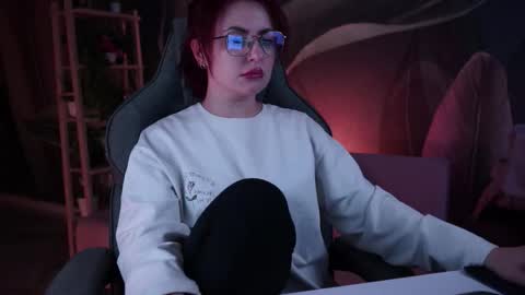 just call me Lana  and her security online show from 10/25/25, 11:07