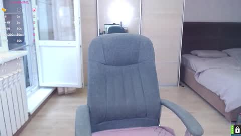 Lana online show from 09/28/25, 06:19