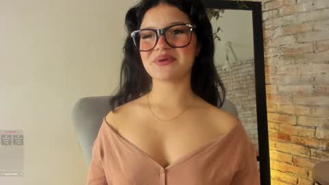 Snapshot of lana_beket_ chatting on 01/20/25, 12:07 Lana online show from 01/20/25, 12:07