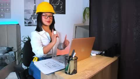 Snapshot of lana_beket_ chatting on 05/19/26, 12:05 Lana online show from 05/19/26, 12:05