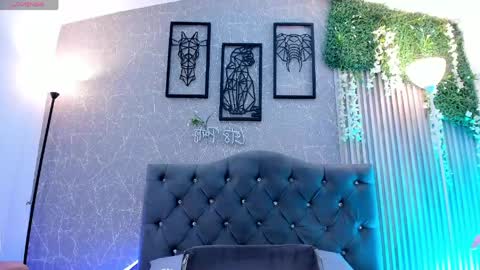 lana_gill online show from 05/19/26, 01:56