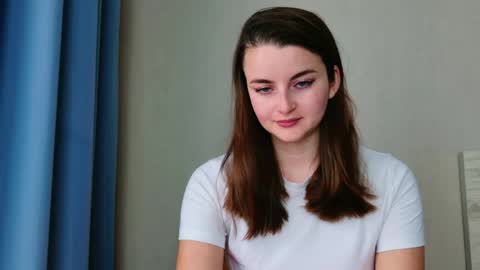 Snapshot of lana_gl chatting on 05/26/26, 06:42 lana_gl online show from 05/26/26, 06:42