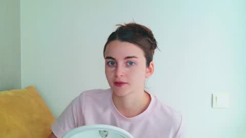 Snapshot of lana_gl chatting on 07/16/26, 10:21 lana_gl online show from 07/16/26, 10:21