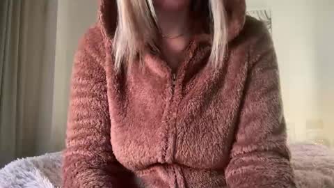 Lana online show from 02/17/26, 07:05