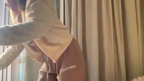 Lana online show from 03/09/26, 07:01