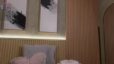 lana_lann online show from 08/01/26, 04:12