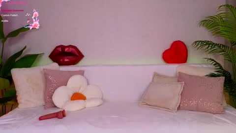 Milana online show from 09/15/25, 02:33