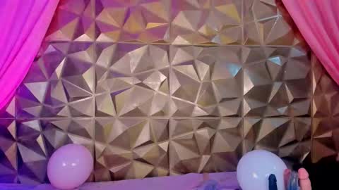 lana_parker_01 online show from 09/30/25, 11:10