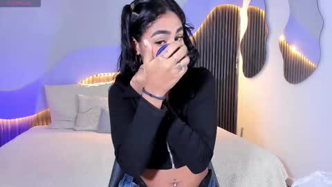 katiuska online show from 12/17/25, 04:07