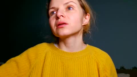 Lana online show from 11/08/25, 01:33