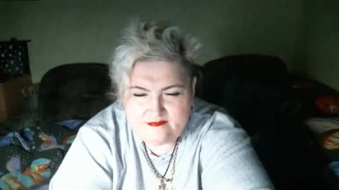 lanacat555 online show from 10/01/25, 11:22