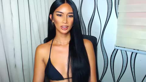 Snapshot of lanadel_hilton chatting on 01/17/25, 06:04 Lana online show from 01/17/25, 06:04