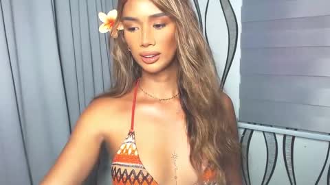 Snapshot of lanadel_hilton chatting on 02/07/25, 09:16 Lana online show from 02/07/25, 09:16