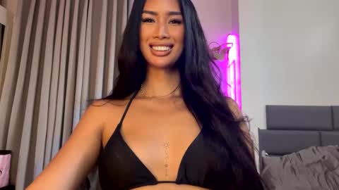 Snapshot of lanadel_hilton chatting on 03/12/25, 04:41 Lana online show from 03/12/25, 04:41