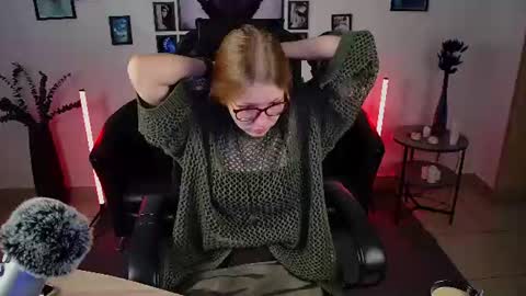lana online show from 06/19/26, 10:08
