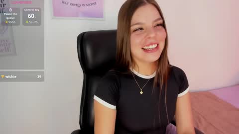 LanaJones online show from 04/18/26, 01:48