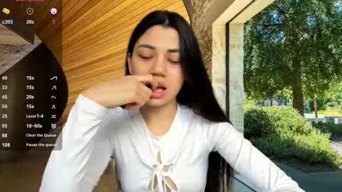 Snapshot of lanalandd chatting on 10/02/25, 11:06 Lana online show from 10/02/25, 11:06