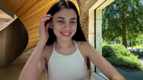 Snapshot of lanalandd chatting on 10/08/25, 03:09 Lana online show from 10/08/25, 03:09