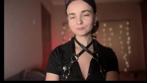 Lana online show from 09/09/25, 11:04