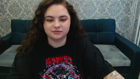 Snapshot of lanaroub chatting on 05/19/26, 03:24 LanaRoub online show from 05/19/26, 03:24