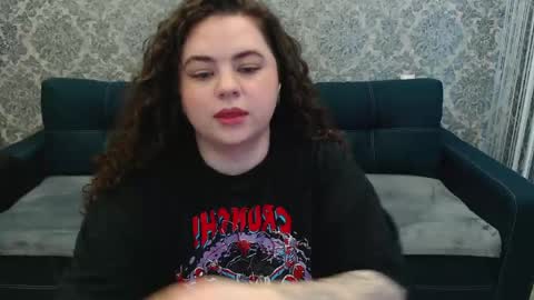 Snapshot of lanaroub chatting on 06/02/26, 02:46 LanaRoub online show from 06/02/26, 02:46