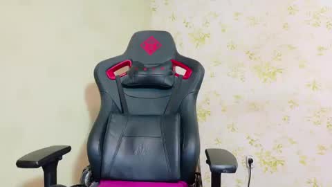 Snapshot of lanasweet9 chatting on 12/25/24, 05:47 Lana online show from 12/25/24, 05:47