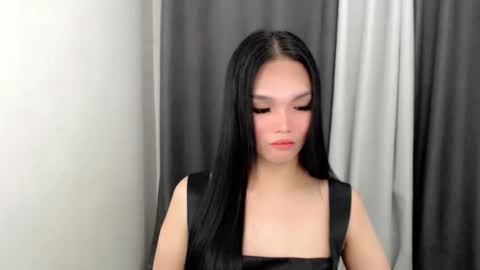 lanawyatt_ online show from 11/07/25, 06:19