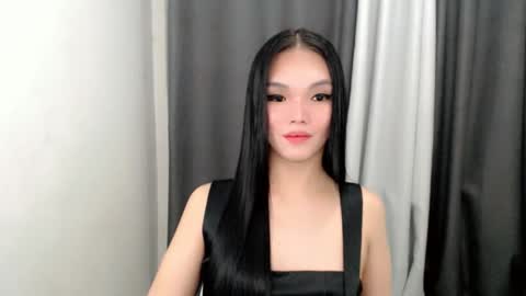 lanawyatt_ online show from 11/10/25, 03:55